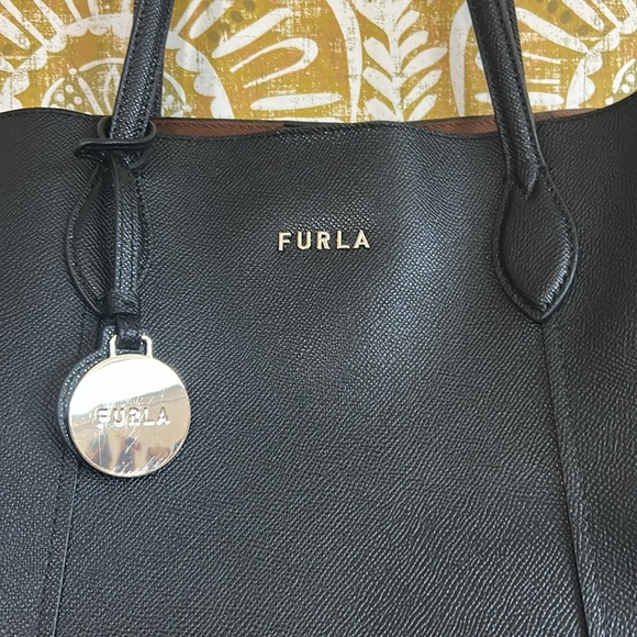 Furla Vittoria Black Calfskin Leather Medium Tote Bag in Nero $388 SOLD OUT - Picture 2 of 12